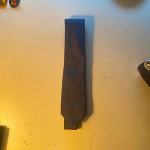 Tom James blue neck tie